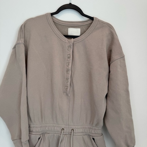 Citizens of Humanity LouLou Fleece Romper Size M in Feather Z233-31 - Picture 5 of 15
